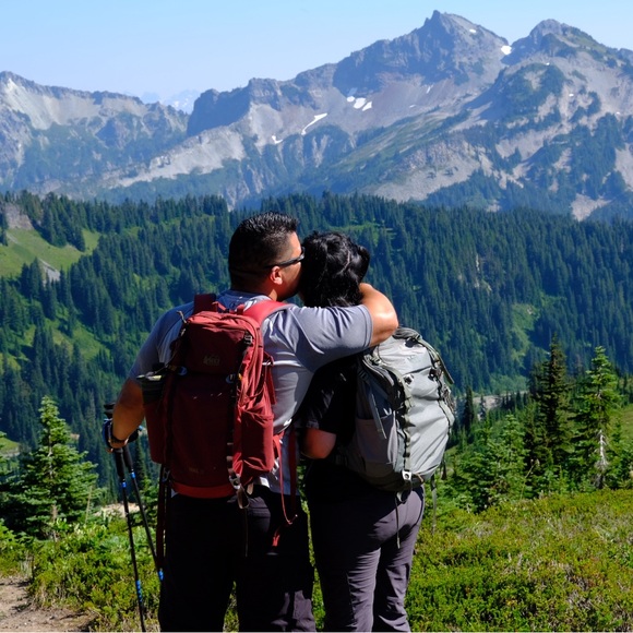 Meet your Posher, Sonia - Picture 2 of 5